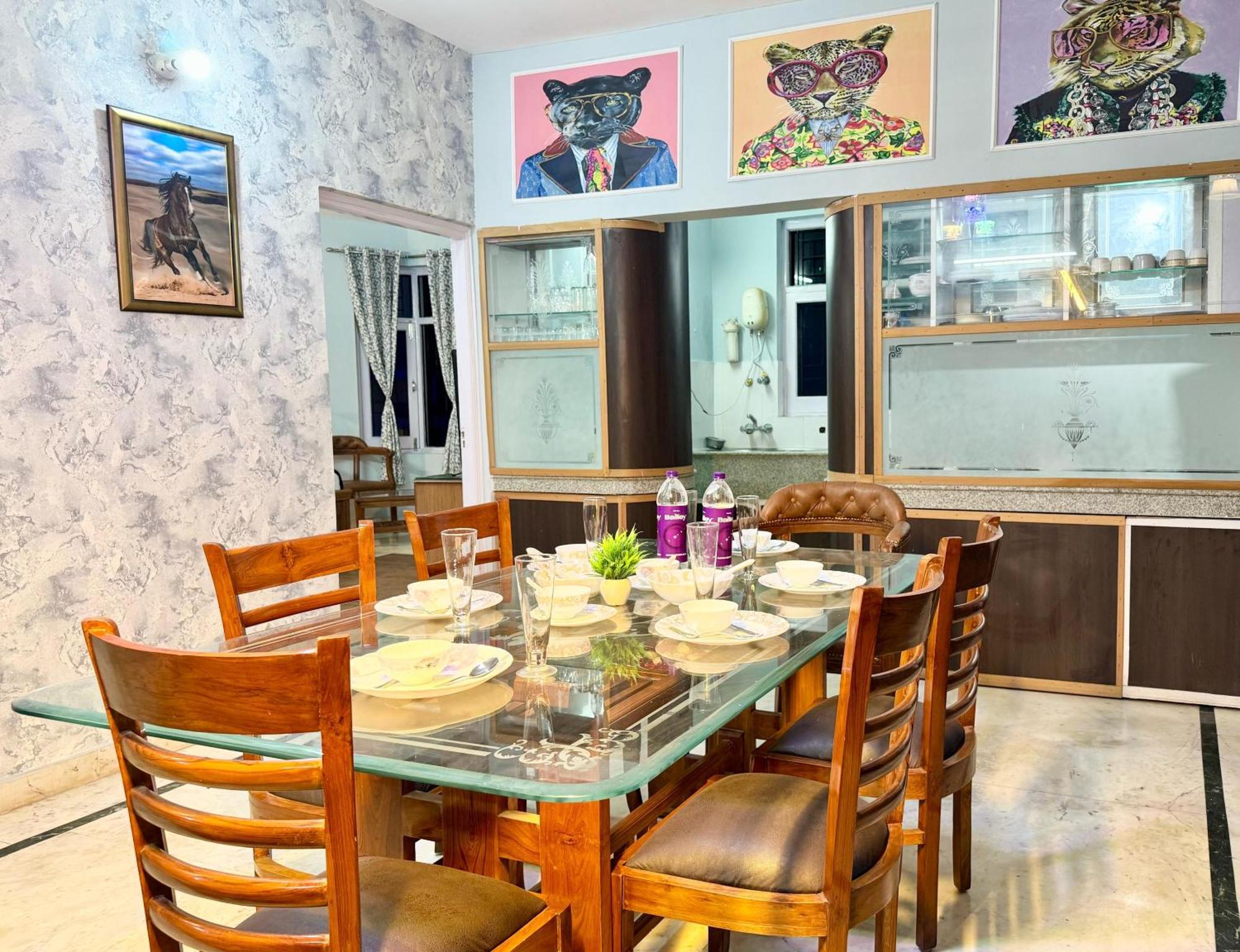 Family Suit كاساولى المظهر الخارجي الصورة